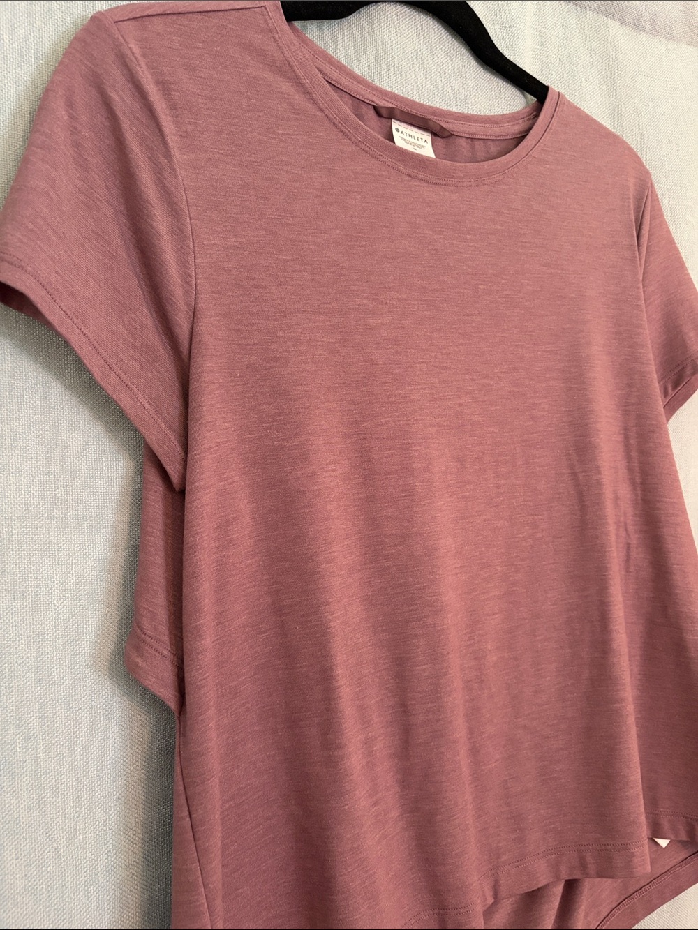 Athleta Mauve Short Sleeve Tee - Picture 4 of 5